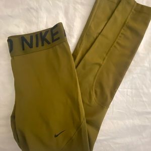 Nike pro dri fit leggings
